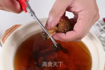 Make Chicken soup from the sheep
