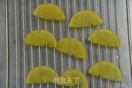 Make Orange cake roll step 1