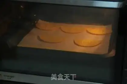 Make Orange cake roll step 2