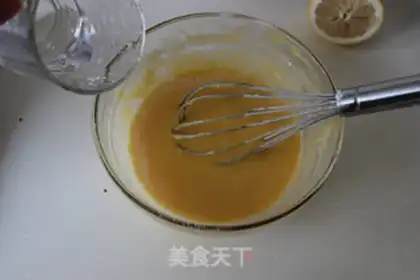 Make Lemon honey twirl cake step 4