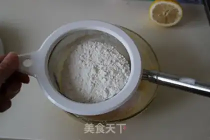 Make Lemon honey twirl cake step 5