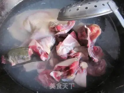 Make Mealfish hen soup step 2