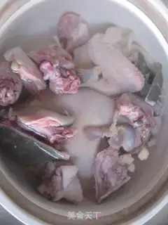 Make Mealfish hen soup step 3