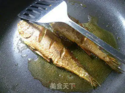 Make Fried yellowfish step 8