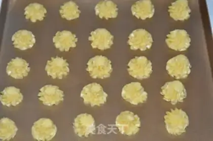 Make Strawberry puffs step 6