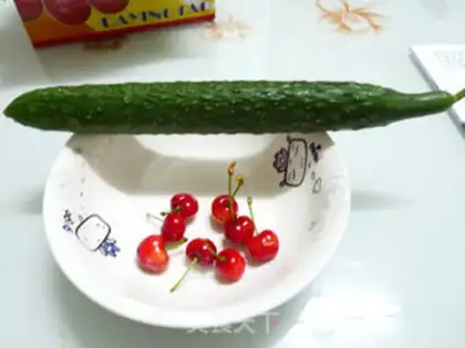 Make cucumber cherry juice step 0