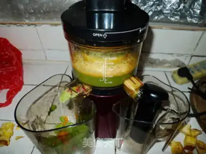 Make cucumber cherry juice step 4