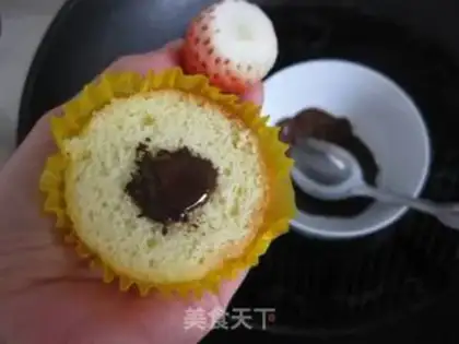 Make Christmas tree cake step 4