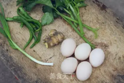 Make Cricket fried eggs step 0