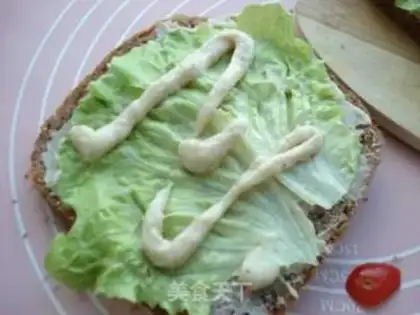 Make Tuna sandwich step 7