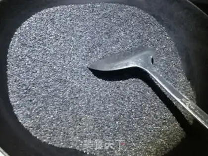 Make Black bean sesame paste step 1