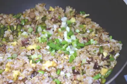 Make Garlic rice step 7