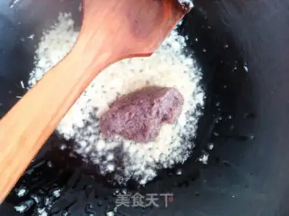 Make Garlic shrimp sauce and acorn step 4