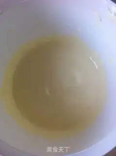 Make Little yolk cookies step 1