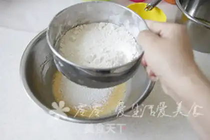 Make Rainbow cream birthday cake step 5