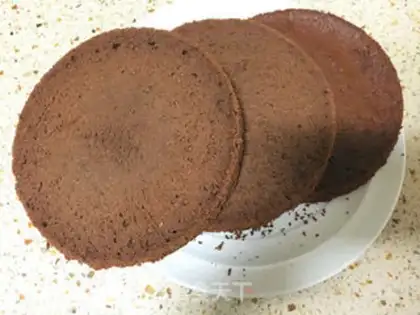 Make Chocolate naked cake step 7