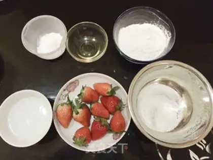 Make Snowman Strawberry Dafu step 0