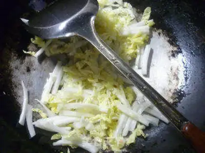 Make The cabbage fragrance makes thousands step 6