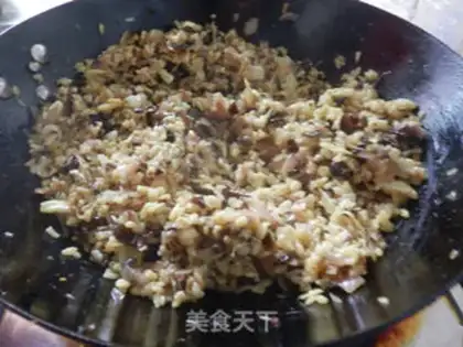 Make Gold egg fried rice buns step 18