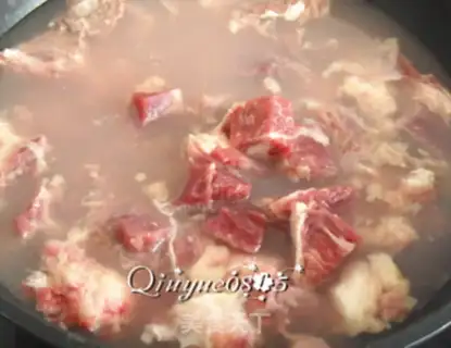 Make Beef noodles step 1