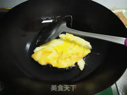 Make Pineapple rice step 1