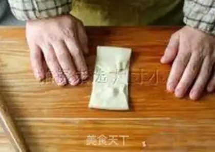 Make A groceries pan helmet step 4