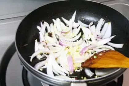 Make Vegetable mud for hamburgers step 17