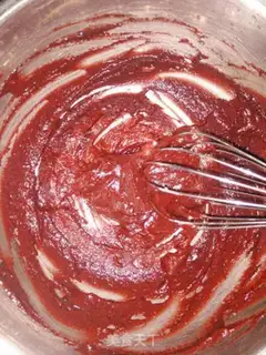 Make Red velvet cupcakes step 3