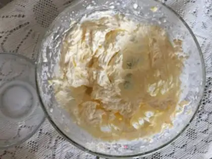 Make Little flower cookie step 2