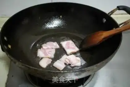 Make Poppy bacon and cabbage step 4
