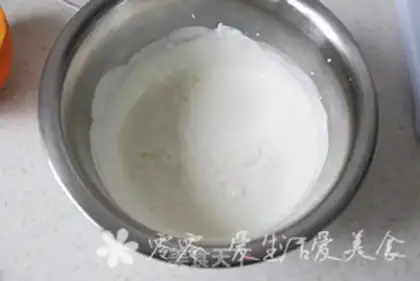 Make Mango yogurt mousse step 2