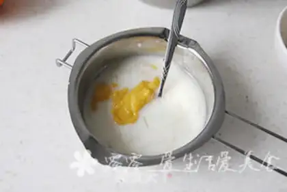 Make Mango yogurt mousse step 4