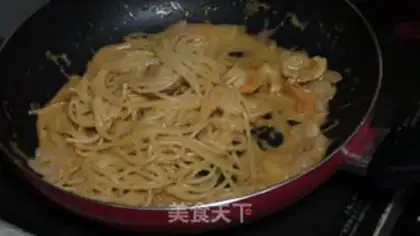 Make Seafood pasta step 4