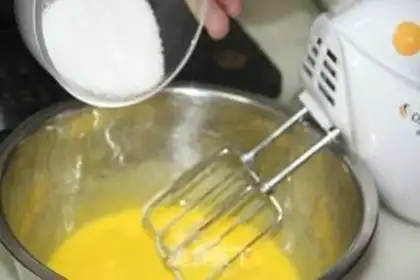 Make Boston cake step 1