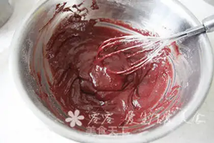 Make Red velvet cream cake step 4