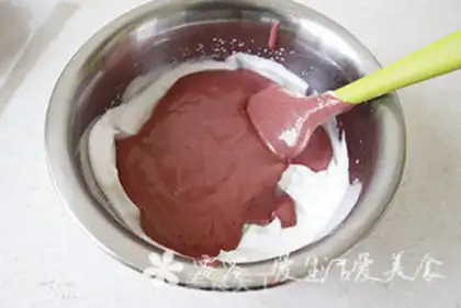 Make Red velvet cream cake step 7