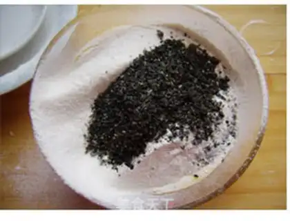 Make Black sesame ricin cake step 4