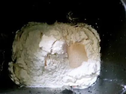 Make raisin cream snack step 0