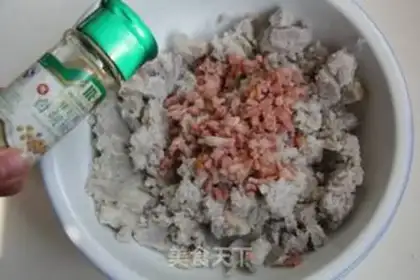 Make Pelican bacon taco ball step 7