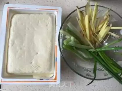 Make Home-grown yellowfish tofu step 1