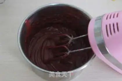 Make Red velvet cake rolls step 7