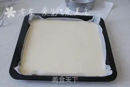 Make Swiss fruit cake roll step 5