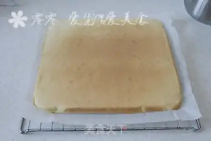 Make Swiss fruit cake roll step 6