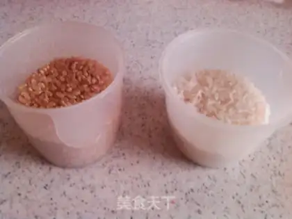 Make Porridge of rough rice dates step 0