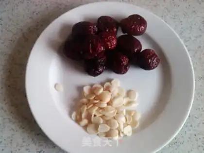 Make Porridge of rough rice dates step 1