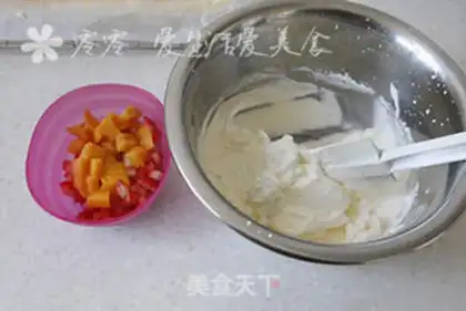 Make Swiss fruit cake roll step 8