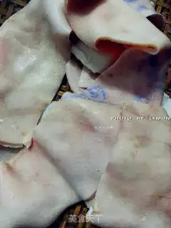 Make Five pig-skin elbows step 0