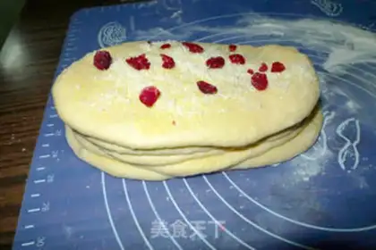 Make A thousand-storey cranberry dry toast step 10