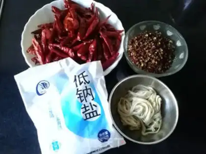 Make Homemade spicy sausages step 0
