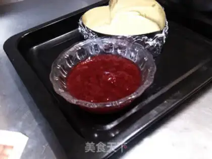 Make Strawberry Moose step 1